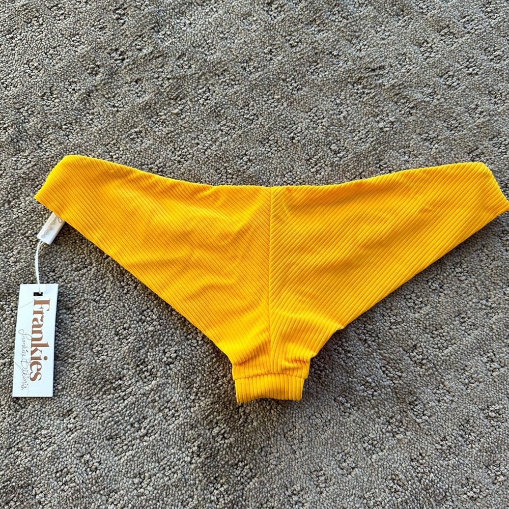 Frankie’s Bikini Bottom in style Greer NWT